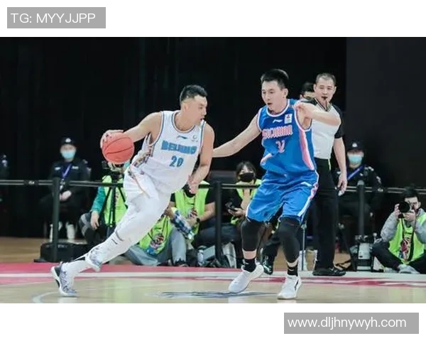 赛后分析:北京篮球队与武汉篮球队的团队协作表现及其影响因素探讨 赛后分析:北京篮球队与武汉篮球队的团队协作表现及其影响因素探讨