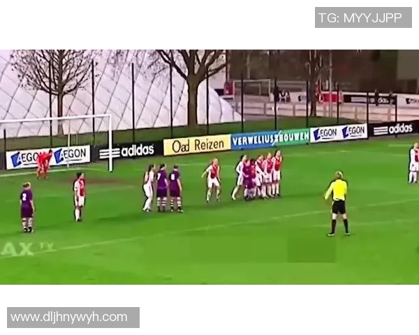 足球明星与街舞高手的激情碰撞展现运动与艺术的完美融合 足球明星与街舞高手的激情碰撞展现运动与艺术的完美融合